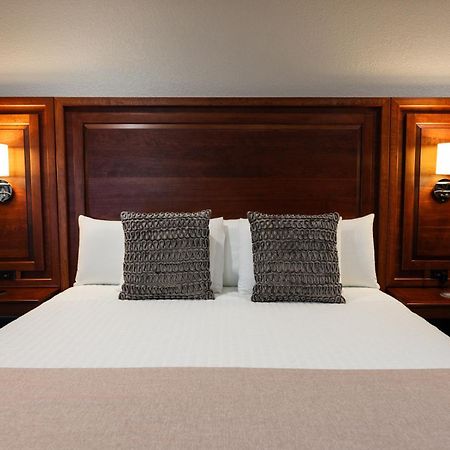 Hillsdale College Dow Hotel And Conference Center 外观 照片