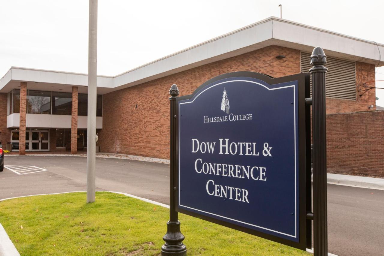 Hillsdale College Dow Hotel And Conference Center 外观 照片